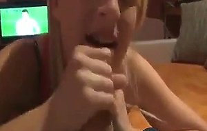 Deutsche Amateur-Blondine blast Schwanz