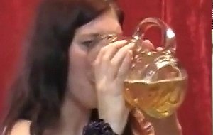 Claudia Odenweller entsaftet Schwanz