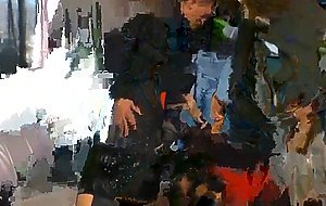 Glucklicher Mann fickt Nachbar vor Frau