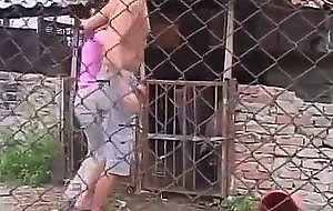 quando a esposa vista os primos