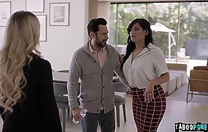Slutty agent Lilly Bell seduced his client Tommy Pistol
