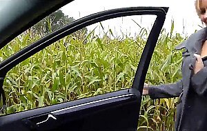 Deutsche MILF Creampie im Freien