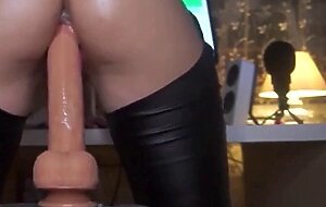 Gorgeous ass jumping on a dick