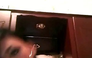 Amateur tranny wanking her dick at home