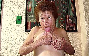 HELLOGRANNY Chubby moms are angry when they cant masturbating