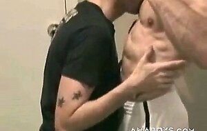 Worship & suck amateur bodybuilder 'til he cums