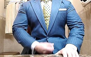 Str8 daddy jerking off in suit