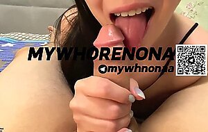 Mywhorenona, the wife excited her with naughty talk and told her to fuck her tight pussy deeply,