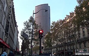 Keyra 27 visiting paris finds herself in an impulsive trio