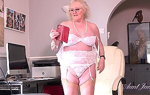 Auntjudys, claire