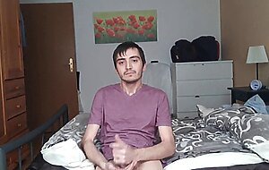 Heisser Twink-Striptease mit Handjob vor der Webcam