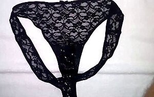 Huge Load of Cum on Dirty Panties (18+ Amateur Video)