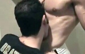 Muscle Worship: Sucking Amateur Bodybuilder Until He Explodes