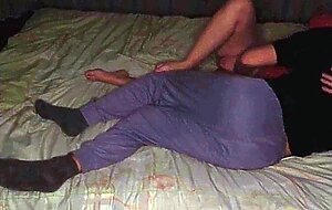 Sexy roommate couldn't stop cumming from my fingers on a cold night
