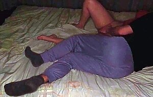 Sexy roommate couldn't stop cumming from my fingers on a cold night