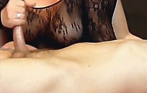 Deutscher Amateur Cumshot in Dessous