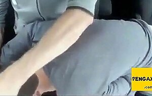 Explosive Mouth and Hand Action