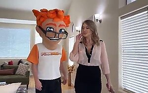 Late for the house tour, but right on time for gigi's milf magic - porndudecasting's bangin'