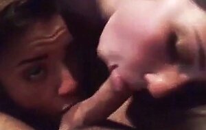 Two Girls, One Webcam: Amateur Threesome