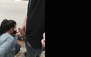 (amateur public) hot brunette sucking dick outdoor