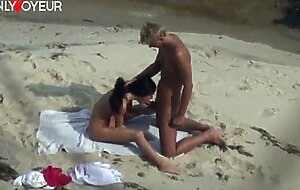 Beach voyeur. perfectly shaped teen having sex on a public beach