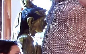 Chanel St James adora il latex e adora farsi scopare