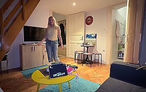 I fuck my teen blonde neighbor while i was on vacation