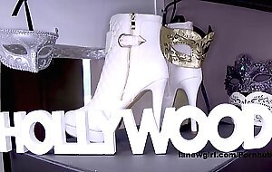 TEEN MODEL FUCKED BY AGENT AT CASTING AUDITION