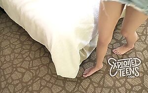 this 19 yr old '2 and 95lbs starring in her first pov video