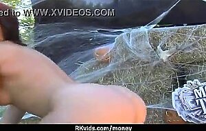 Amateur chick takes money for a fuck 5