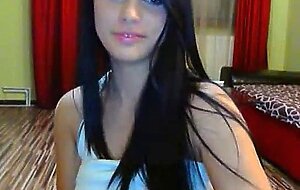 Rich snob plays huge tits 20.47