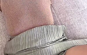 お昼寝中の彼女をこっそり夜這いして大量ぶっかけ顔射しちゃいました。 Japanese Amateur Facial Bukkake Cumshot Girlfreind POV