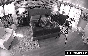 Kelly madison - ariana aimes squeezes milk from her big tits