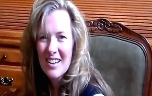 - my wife gives amazing handjobs