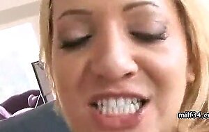 Hot dirtytalking cougar smoking sex