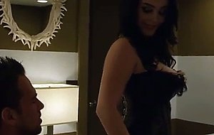 Noelle easton in tonight's girlfriend