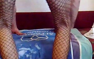 Dildo insertions for a amateur tranny satisfaction