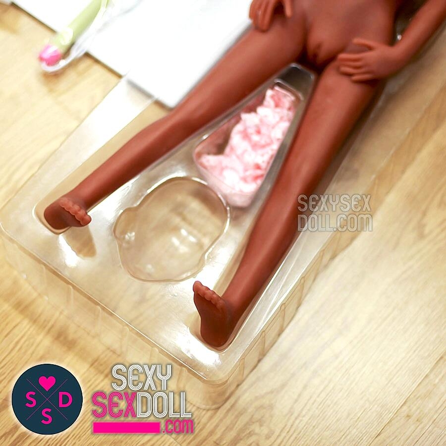 Petite Blonde Sex Doll Euna Gets Unboxed To Show Her Big Tits And Get Tied Up 