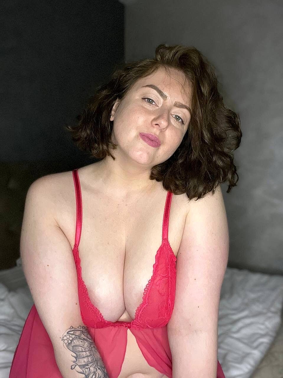 Onlyfans Fatty Kristi Kkk Poses In Her Bbw, Big-Tits, Chubby, Curvy, Thick