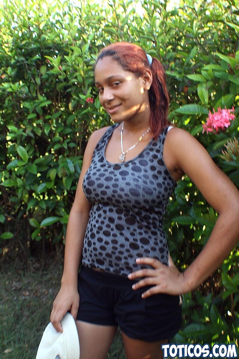Dominican Girl Shows Off Her Great Tits And Ass Crack In The Public Sphere, Maria Amateur, Babe, Beautiful, Latina, Solo