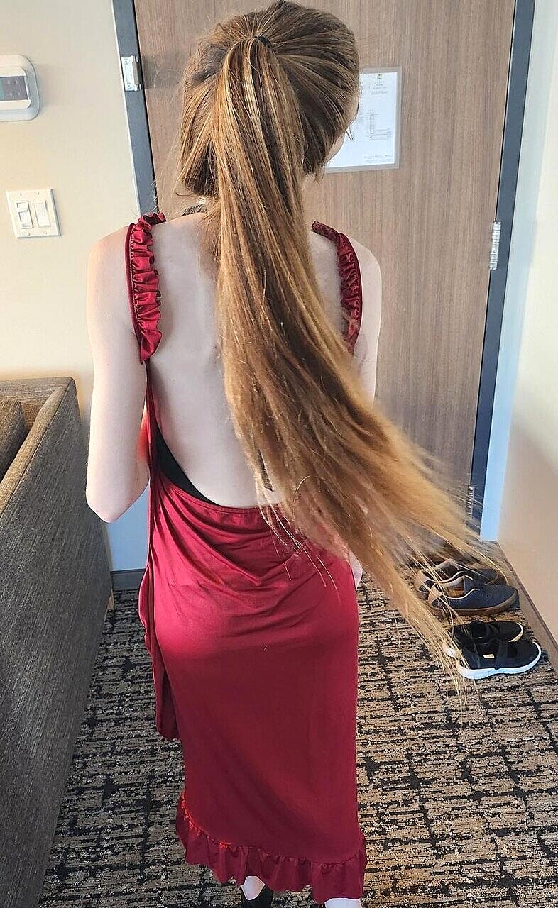 Naughty Skinny Babe Hannah Shows Her Tiny Tits And Her Small Booty Amateur, Babe, Girlfriend, Petite, Skinny