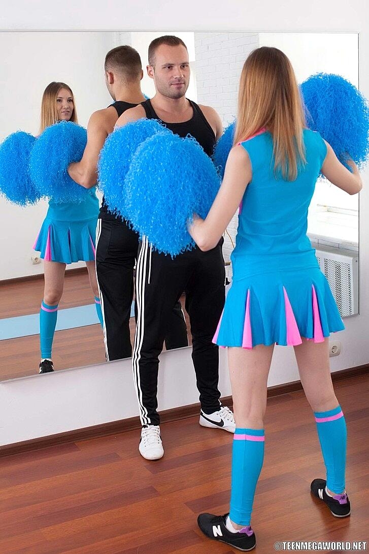 Teen Cheerleader Mia Goes Pussy To Mouth Her Personal Trainer Amateur, Hardcore, Reality, Sports, Teen