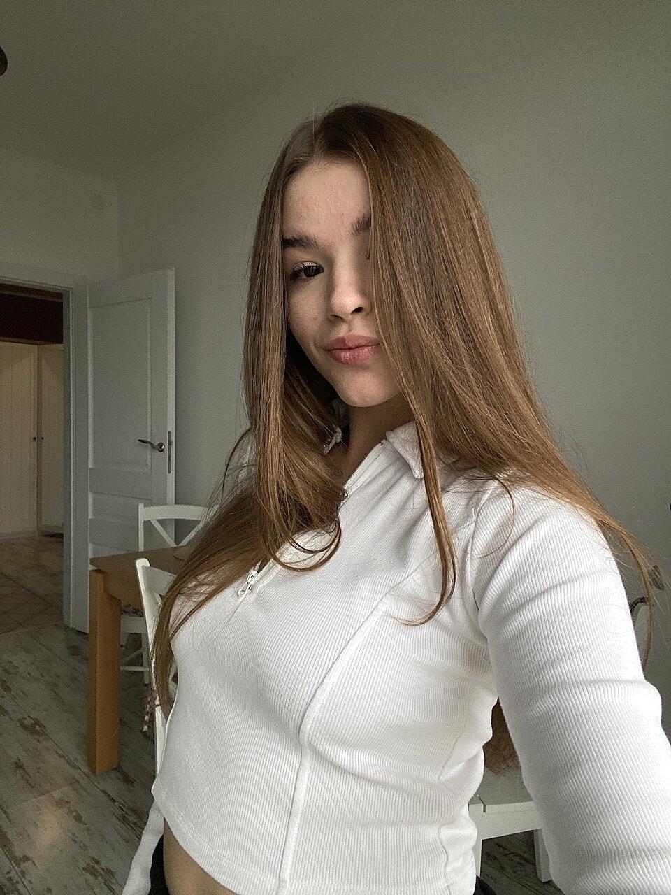 Mira Mii Mi Starring Mira Mii Mi Hot Xxx Amateur, Cute, Model, Selfie, Teen